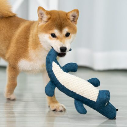 Chewing Crocodile